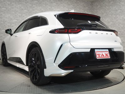 TOYOTA CROWN SPORT - 8