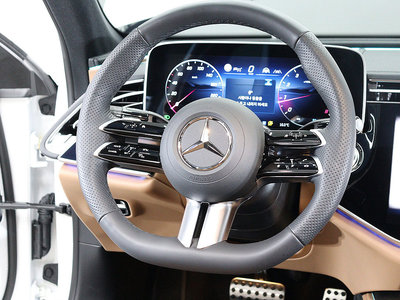 MERCEDES-BENZ E-CLASS - 10