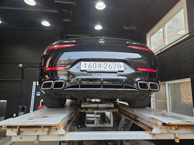 MERCEDES-BENZ GT AMG - 3