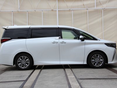 TOYOTA ALPHARD - 10