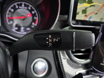 MERCEDES-BENZ C-CLASS - 9