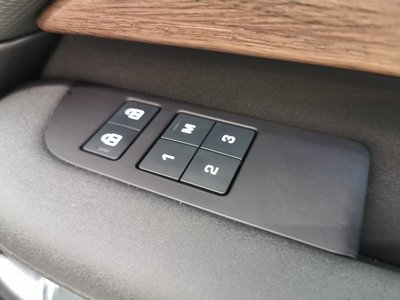 2024 LAND Rover DISCOVERY 缩略图 21