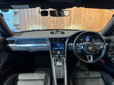صورة 10 لـ 2019 Porsche 911