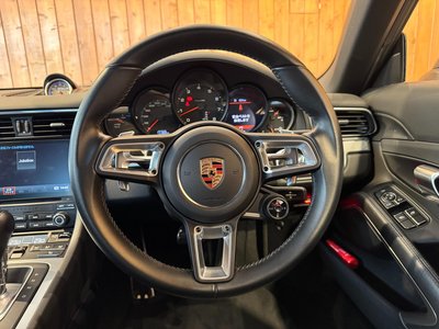 صورة مصغرة 12 لـ 2019 Porsche 911