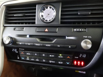 2021 Lexus RX — миниатюра 17