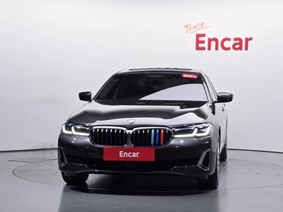 صورة 2 لـ 2021 BMW 5 SERIES