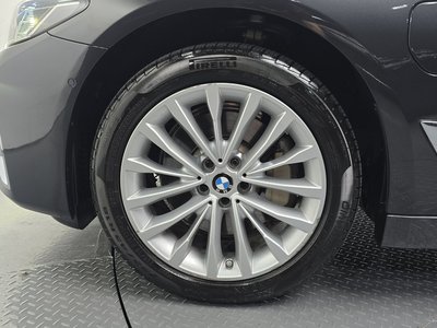 صورة 6 لـ 2021 BMW 5 SERIES