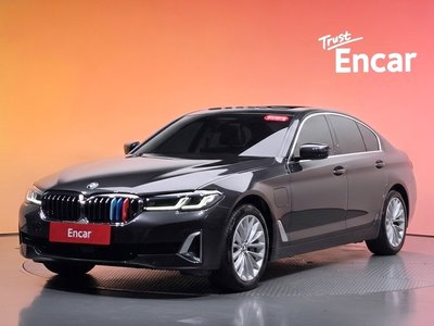 صورة 1 لـ 2021 BMW 5 SERIES