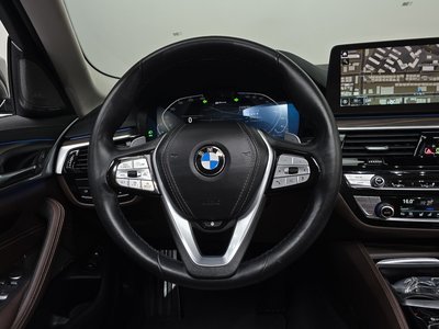 صورة مصغرة 18 لـ 2021 BMW 5 SERIES