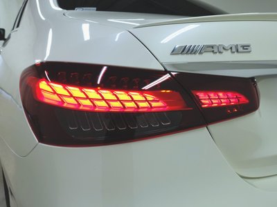 MERCEDES-BENZ E-CLASS AMG - 5