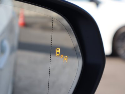صورة مصغرة 28 لـ 2021 Lexus RX