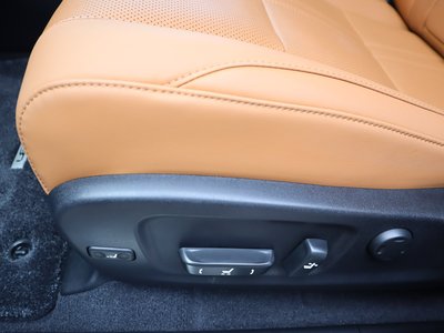 صورة مصغرة 39 لـ 2021 Lexus RX