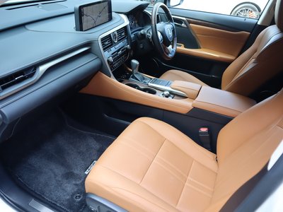 صورة مصغرة 50 لـ 2021 Lexus RX