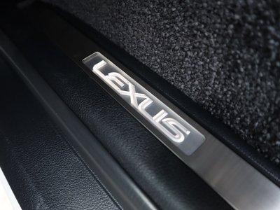 صورة مصغرة 36 لـ 2021 Lexus RX