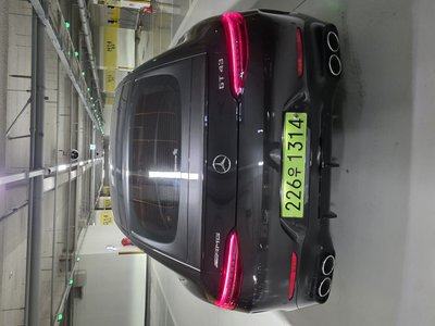 MERCEDES-BENZ GT AMG - 4