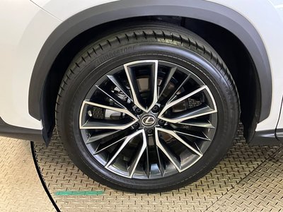 2023 Lexus NX — миниатюра 32