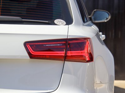2016 AUDI RS6 AVANT — миниатюра 21