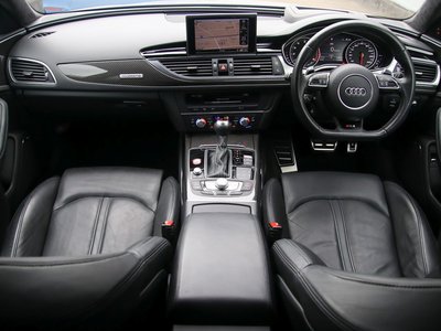 2016 AUDI RS6 AVANT — миниатюра 22