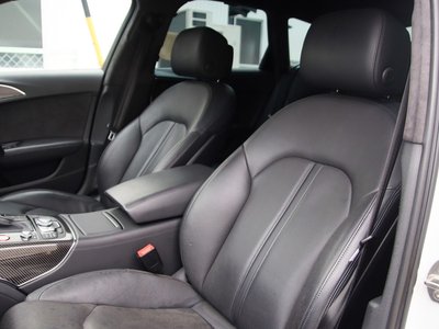 2016 AUDI RS6 AVANT — миниатюра 31