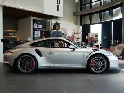 PORSCHE 911 - 4