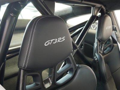 PORSCHE 911 - 9