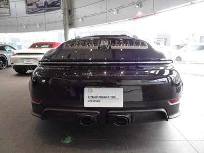 PORSCHE 911 CABRIOLET - 4