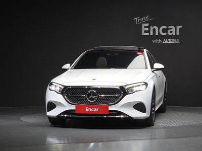 MERCEDES-BENZ E-CLASS - 2