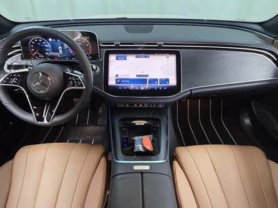 MERCEDES-BENZ E-CLASS - 5
