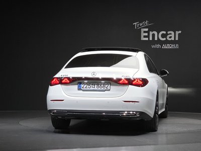 MERCEDES-BENZ E-CLASS - 3