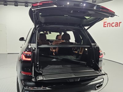 2024 BMW X7 缩略图 34