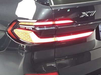 2024 BMW X7 照片 10