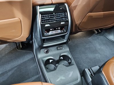 2024 BMW X7 缩略图 25
