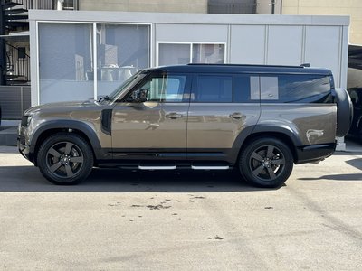 LAND ROVER DEFENDER - 6