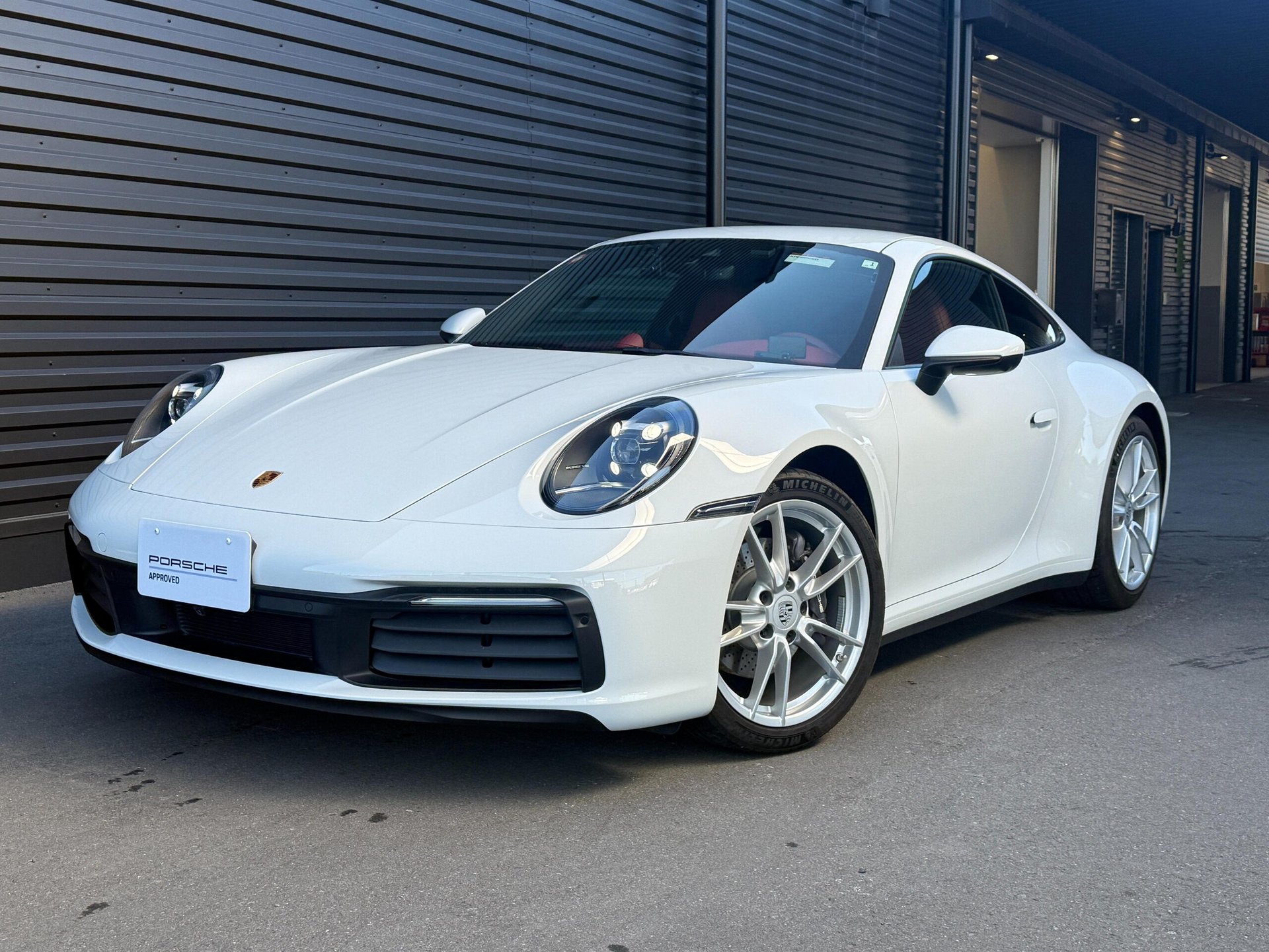 PORSCHE 911 - View 1