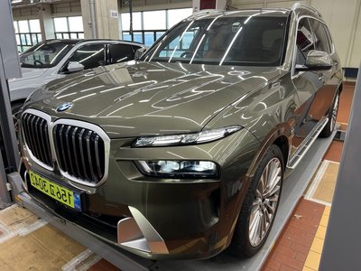2026 BMW X7 照片 1