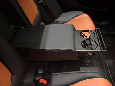 2025 Mercedes-BENZ C-CLASS 缩略图 65