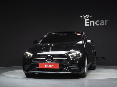 2022 Mercedes-BENZ E-CLASS — фото 2