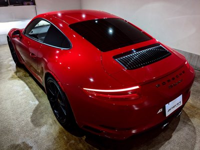 PORSCHE 911 - 8