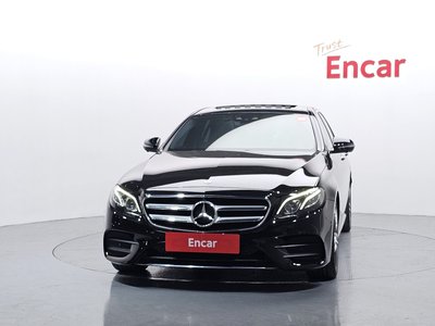 MERCEDES-BENZ E-CLASS - 2