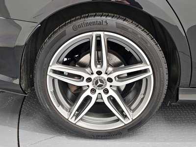 MERCEDES-BENZ E-CLASS - 6