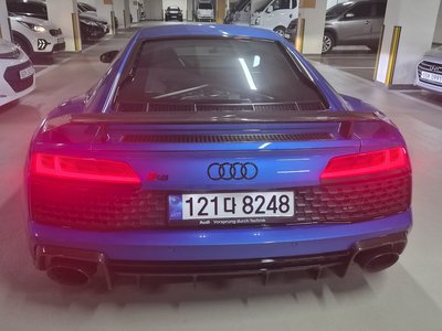 AUDI R8 - 6