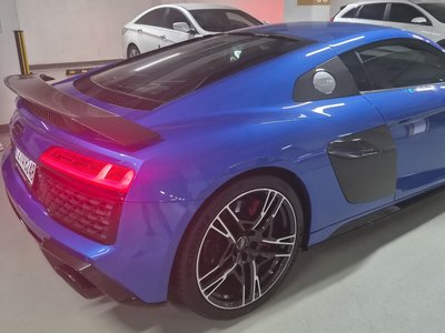 AUDI R8 - 7
