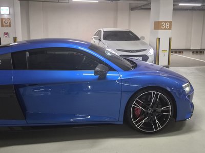 AUDI R8 - 5