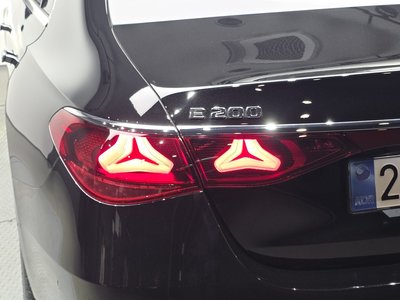 صورة 10 لـ 2025 Mercedes-BENZ E-CLASS