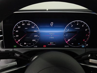 2025 Mercedes-BENZ E-CLASS — миниатюра 11
