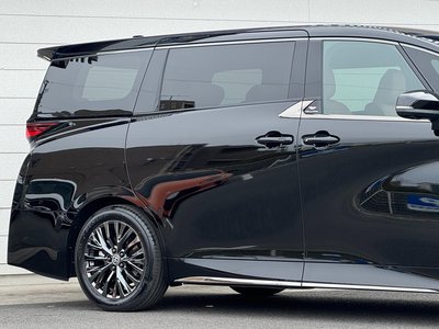 TOYOTA VELLFIRE - 10