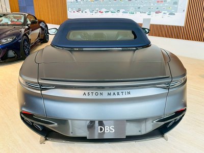 2026 Aston Martin DBS SUPERLEGGERA VOLANTE 照片 7