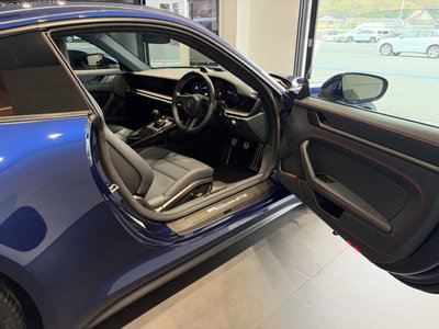 PORSCHE 911 - 10