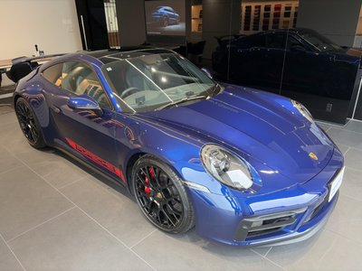 PORSCHE 911 - 4