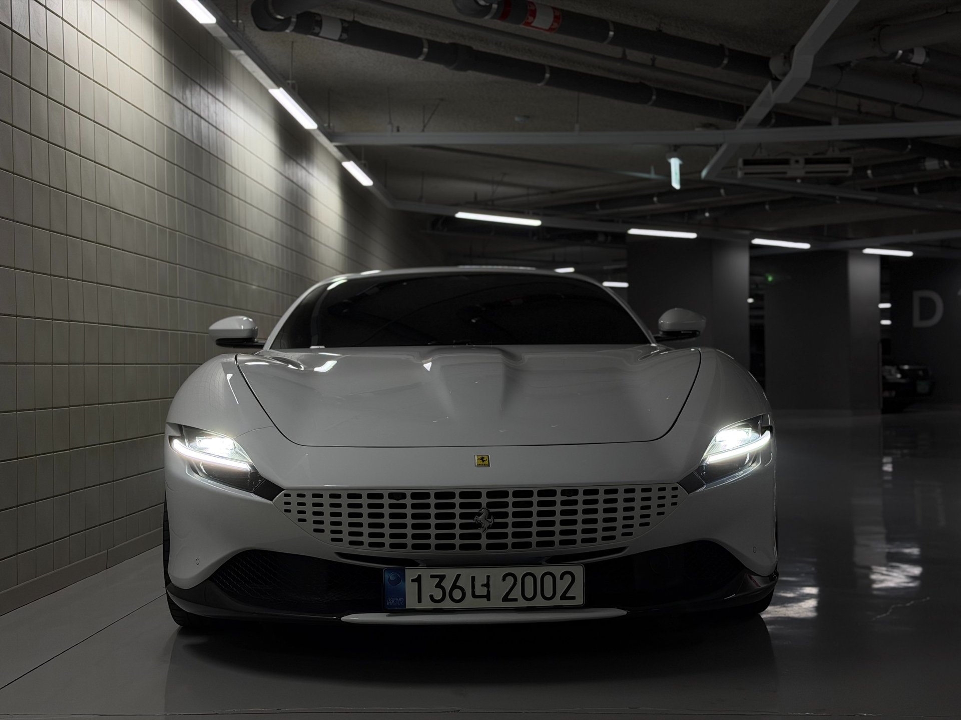 FERRARI ROMA - View 1